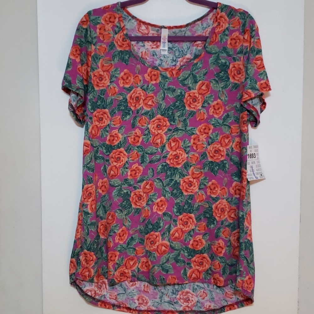 NWT LuLaRoe Classic T